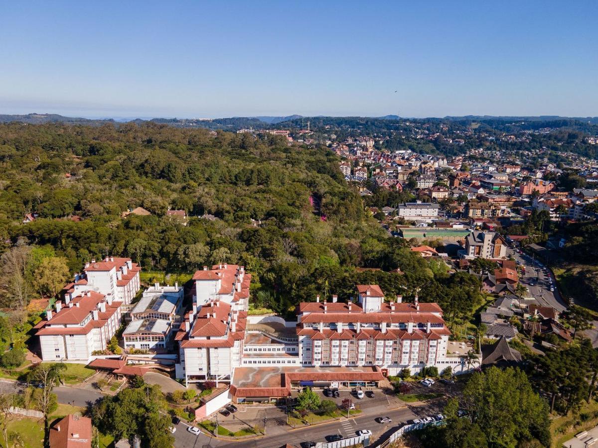 Apto No Centro De Gramado Com Piscina Termica Exterior photo