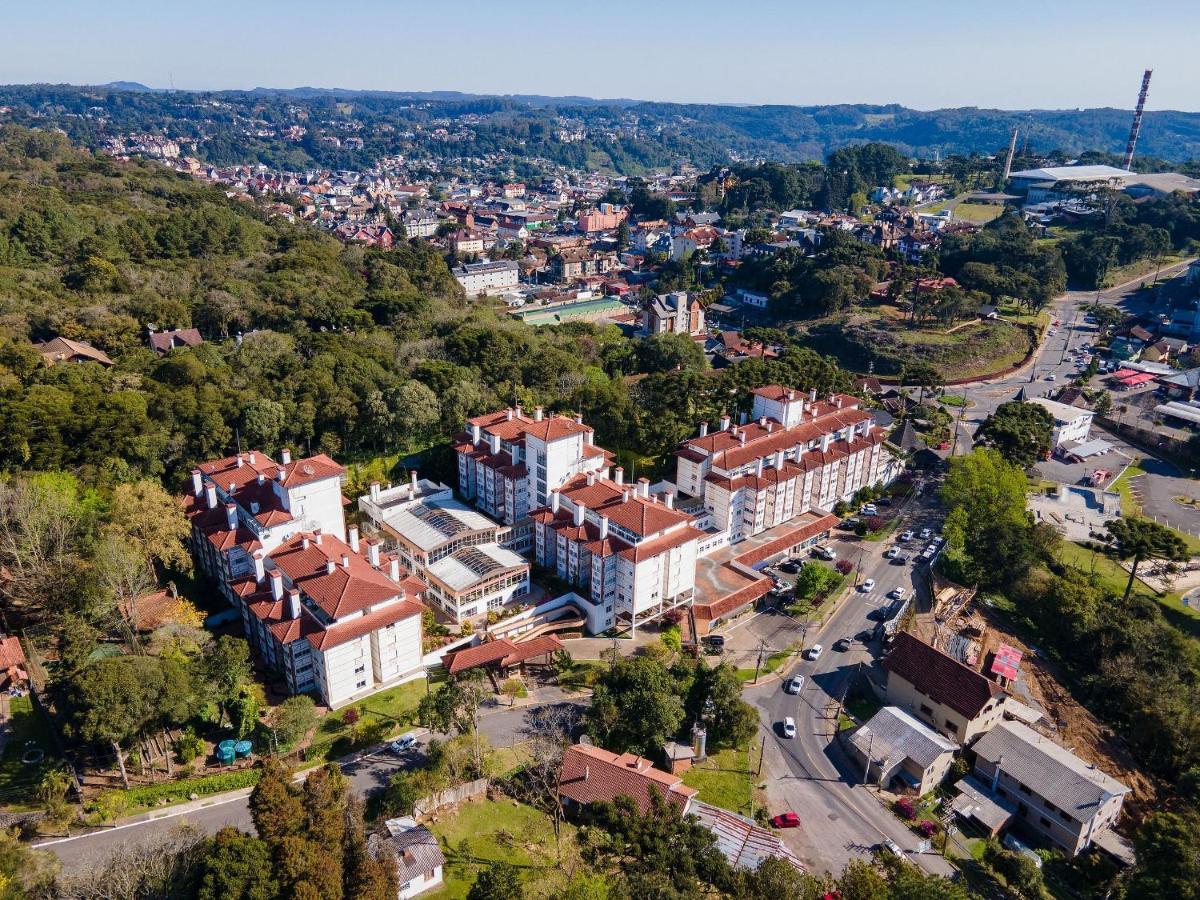 Apto No Centro De Gramado Com Piscina Termica Exterior photo