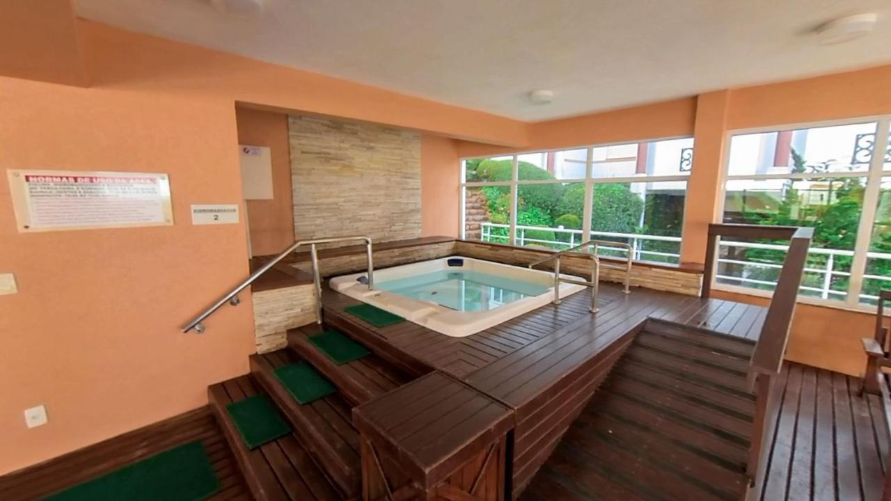 Apto No Centro De Gramado Com Piscina Termica Exterior photo